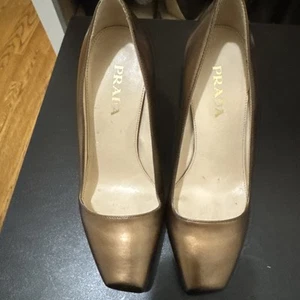 Authentic PRADA Leather Pumps Sz 7.5 Italy - Picture 1 of 7