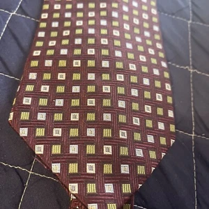 Weatherproof Men’s Necktie Tie Geometric Squares Design Deep Red 58 x 4” Roffe - Picture 1 of 5