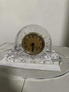 Vintage Heavy Glass Crystal Quartz Mantle Clock Desk Tabletop - Picture 1 of 4