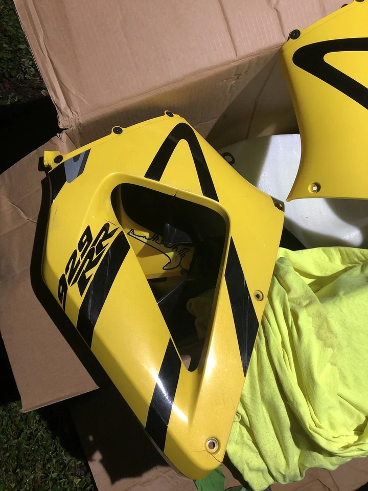 Lote carenados honda cbr 929  Foto 1 de 4