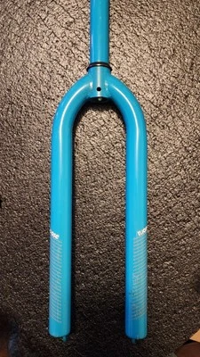 Garfo Teal Mongoose - Imagem 1 de 4