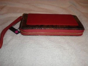 NWT Bebe 1 SIZE Josephine Wallet in 4 different colors, pick your favorite! - Picture 1 of 6