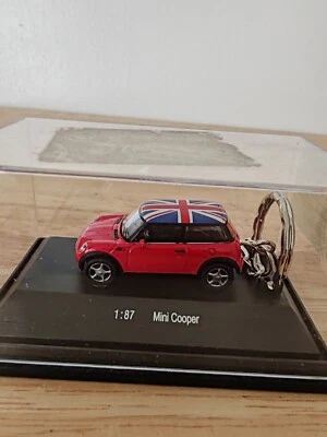MINI COOPER UNION JACK DIECAST CAR KEYRING - 1:87 SCALE - Image 1 of 4