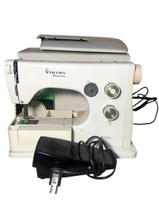 Husqvarna Viking 5220 Sewing Machine With Case , Manual Book And extras *Read - Picture 1 of 24
