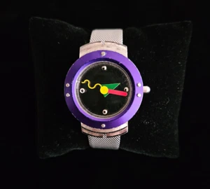 Reloj vintage 2 CAN años 90, púrpura con correa de acero, batería nueva - Imagen 1 de 5