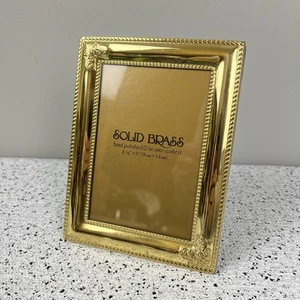 Marco de fotos vintage de latón macizo de los 80 de pie libre 3,5" x 5" - Imagen 1 de 4