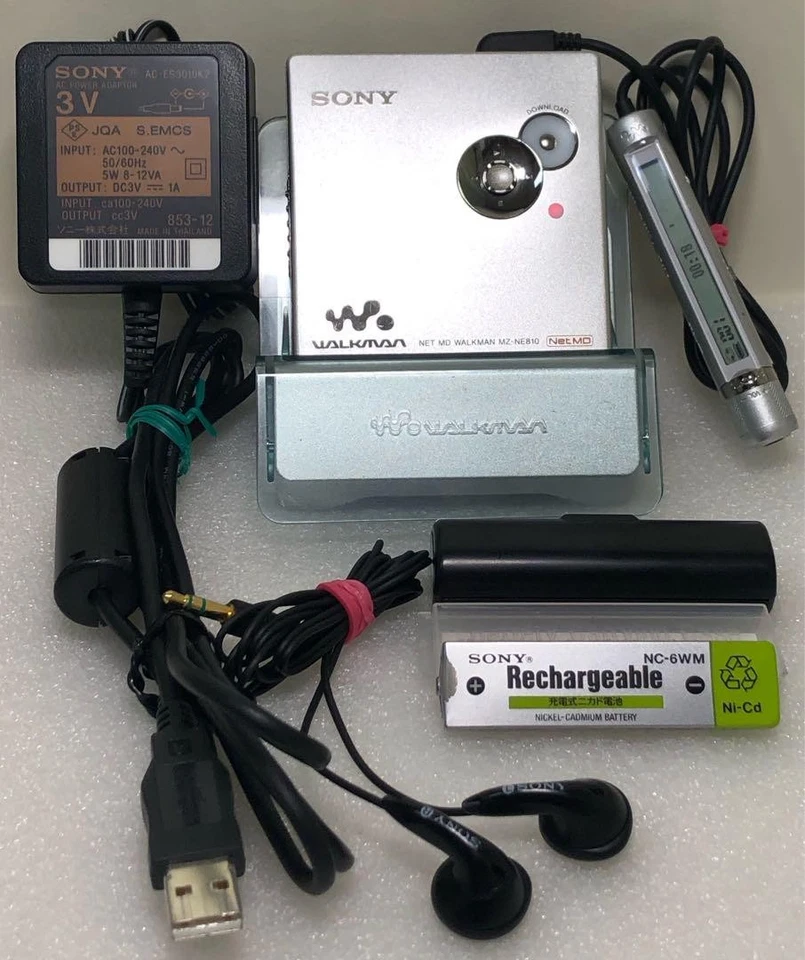 SONY Net MD WALKMAN portable player MZ-NE810 Silver Aluminum body Japan Used - Image 1 of 4
