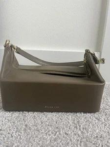 Regina Pyo top handle bag olive green - Picture 1 of 8