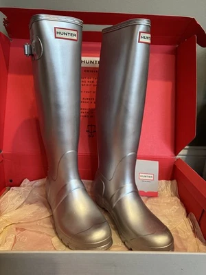 Hunter Tall Barn 雨靴银色美国 8 码女式全新带盒  — 第 1/4 张图片