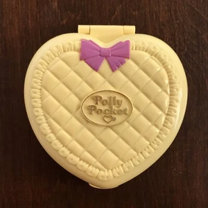Vintage 1994 Polly Pocket Strollin' Baby Quilted Heart * Missing baby - Picture 1 of 8