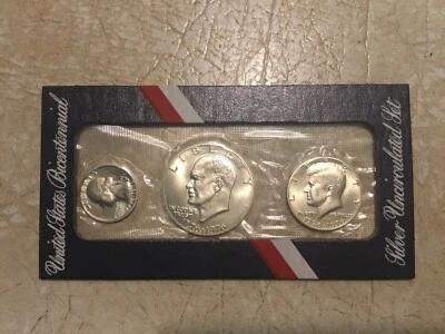 UNC 1776 -1976 US Bicentennial Silver Coin Set WW2 SILVER 5C 1/4# WORLD Coin Lot - Image 1 of 4