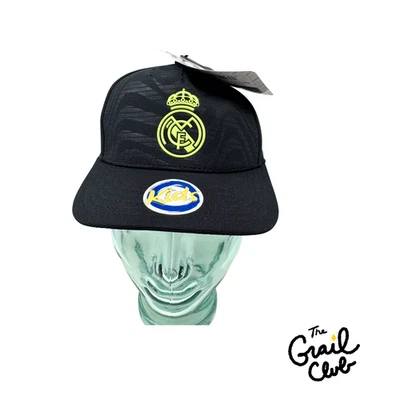 Sombrero Ajustable Real Madrid Negro Cresta Club Licencia Oficial Con Bordado Foto 1 de 4
