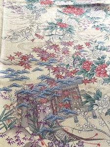 Vintage Japanese Kimono Silk Fabric, Floral on light Yellow Crepe 160CM(63") - Picture 1 of 15