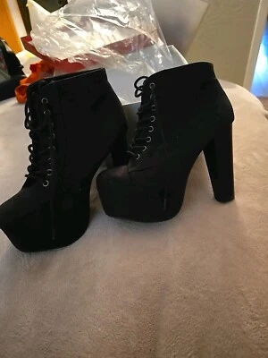 Womens Shoes  - Image 1 of 2