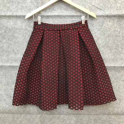 Falda Maje Mujer 1 Roja Negra Bordada Plisada Línea A Gruesa Malla Pesada A2106 Foto 1 de 4