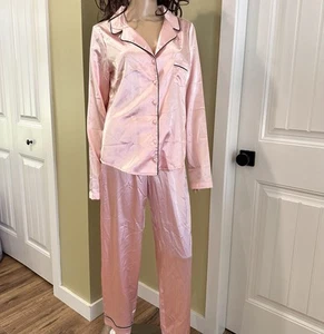 La Senza Pink And Black Satin 2 Piece Pajamas Set Women’s Size Small - Picture 1 of 7