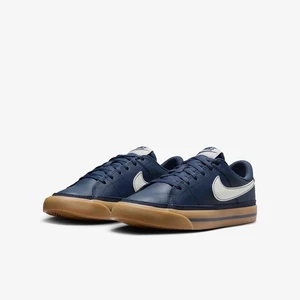 NIKE COURT LEGACY (GS) Thunder Blue/Sail Talla UK 3.5 Nuevo En Media Caja - Imagen 1 de 10