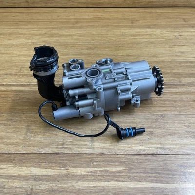 Bomba de aceite OEM 2020-2024 Porsche Carrera 911 992 5 k millas 0PB115103E Foto 1 de 4