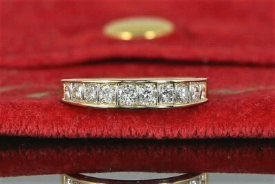 Alianza de boda Cartier de oro amarillo de 18 quilates con puntadas de diamantes redondas #52 6 $7,250 Foto 1 de 4