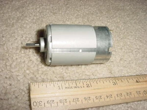 Small DC Electric Motor 8 -18 VDC at 380 ma Mabuchi M90 - Picture 1 of 1