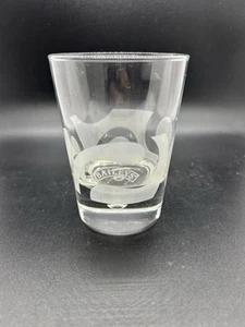 Bailey’s Irlandés Crema Base Burbuja Grabado Remolinos Diseño Lowball Rocks Vidrio BN7 - Imagen 1 de 5