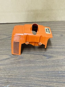 Gruppo coperchio cilindro superiore STIHL FS120 FS250 FS200 FS250R decespugliatore a corda OEM - Foto 1 di 9