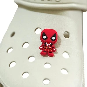 Croc Jibbitz | Deadpool Marvel Shoe Charm | Cute Funko Pop Style - Bild 1 von 3