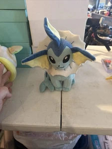 Juguete de peluche Pokémon Vaporeon 8" - TOMY 2017 raro con licencia - Imagen 1 de 3