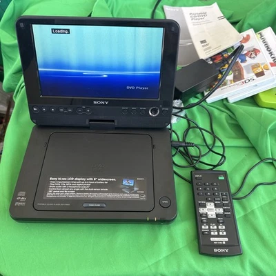 Sony DVP-FX820 Portable 8" DVD/CD player w Remote, Battery, Chargers, - Image 1 of 4
