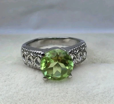 Anillo solitario de cuarzo Chartreuse con banda en corazón en acero inoxidable 3,75 ctw talla 8 Foto 1 de 4