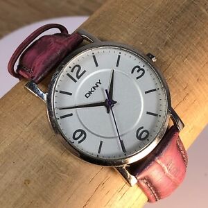 DKNY Croc Leather Silver Wrist Quartz Watch ~ NY8070 Silver Face