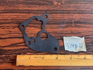 OMC NEW EXHAUST COVER GASKET  314822 - Picture 1 of 1