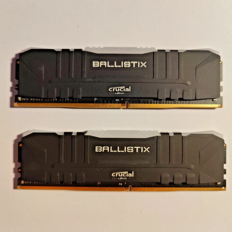 Crucial Ballistix RGB DDR4 RAM | 32GB (2x16GB) | 3200MHz | BL16G32C16U4BL.M8FB1 - Bild 1 von 3