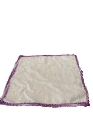 Pañuelo vintage muy antiguo delicado ganchillo de encaje púrpura de aproximadamente 7 pulgadas Foto 1 de 2