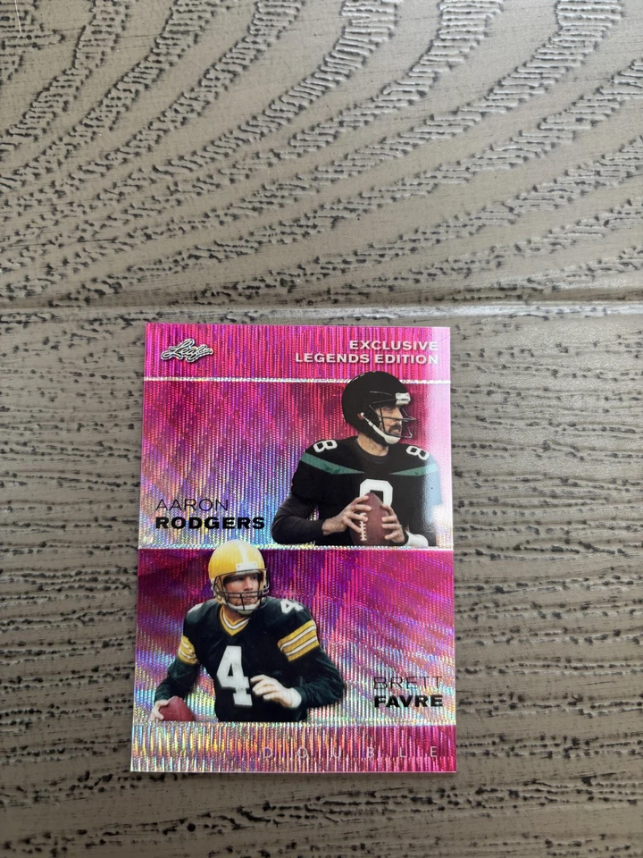 Aaron Rodgers/Brett Farve 2024 Hoja Metal Doble Rosa/10 Empacadoras RC Foto 1 de 2