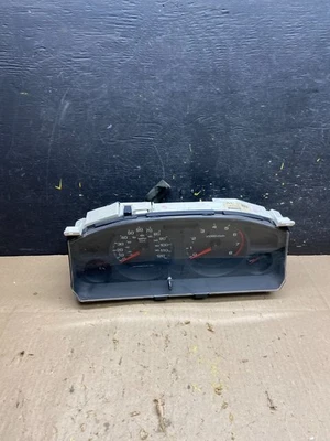 Cuadro de instrumentos velocímetro Nissan Pathfinder 1996 1997 248100W012 U5001 PS Foto 1 de 4