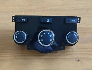 2010-2013 KIA FORTE AC HEATER CLIMATE TEMPERATURE CONTROL SWITCH OEM 972501M361 - Picture 1 of 10