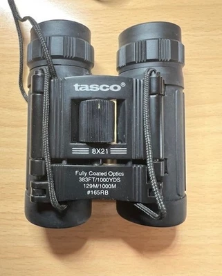 Tasco mini binoculars w/case - optics 8x21 383FT/1000YDS, 129M/1000M #165RB - Image 1 of 4