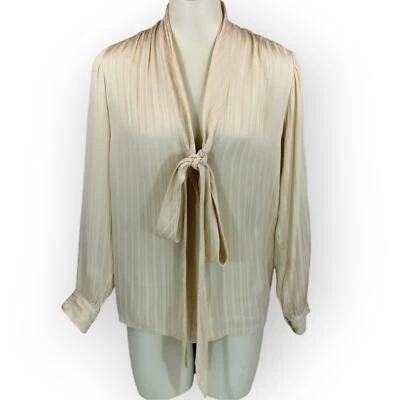 复古缓存丝绸衬衫 (S) 象牙色 ~ 奶油 V 领 Pussy 软呢领结 Lavalliere — 第 1/4 张图片