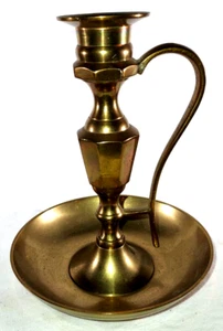 Candelabro de latón con base de 5 1/2" de alto - Imagen 1 de 6