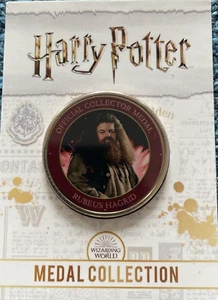 Harry Potter Medaille Zaubererwelt - selten und neu RUBEUS HAGRID - Bild 1 von 1
