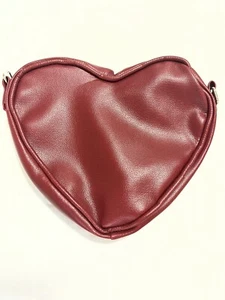 Girls Red Small Heart Purse - Picture 1 of 5