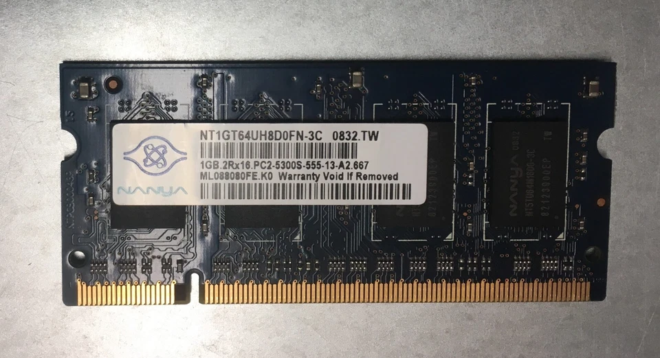 Nanya 1GB NT1GT64UH8D0FN-3C PC2-5300S DDR2 Memory 200 PIN SO-DIMM - Image 1 of 1