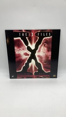 The X Files: Beyond The Sea / E.B.E. (Laserdisc, 1998) *Tested* - Image 1 of 4