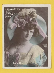 Zigaretten Melia Algerien Tabakkarte Tirage K - Lucy Nanon - Mädchen im verzierten Hut - Bild 1 von 2