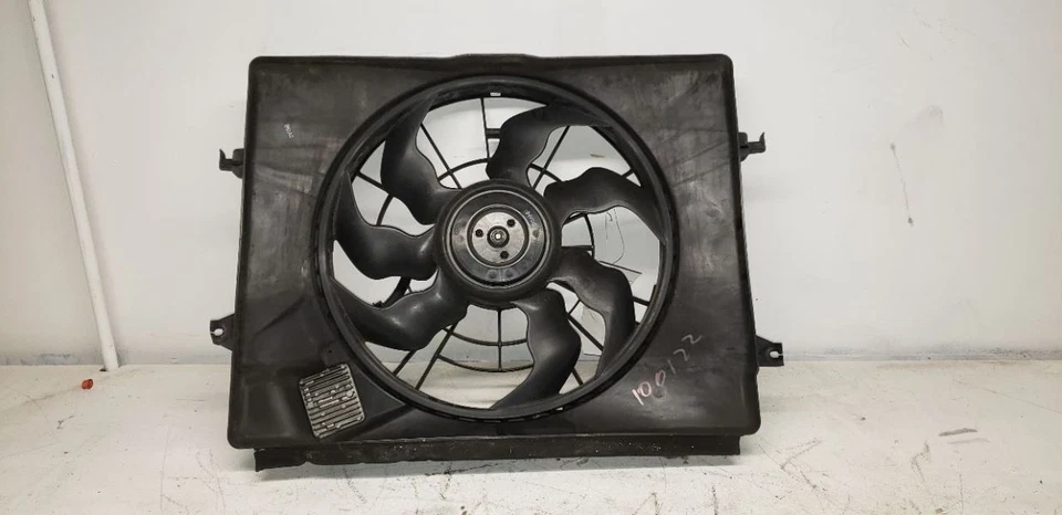 2013-2015 HYUNDAI SONATA RADIATOR FAN ASSEMBLY 25380-4R500 KR115315 - Image 1 of 1