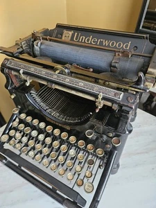 vintage underwood typewriter - Picture 1 of 11