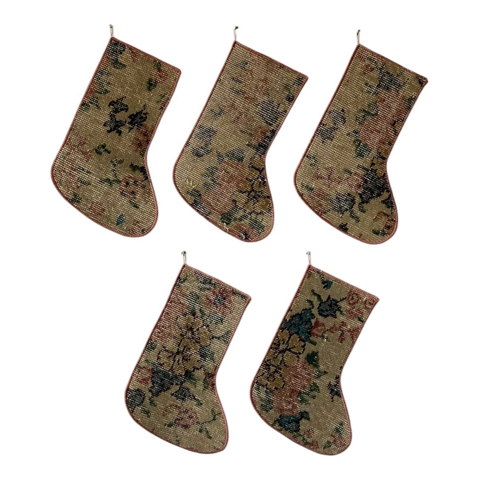 Medias florales apagadas: alfombra vintage tejida a mano, decoración boho terrosa, beige y salvia Foto 1 de 4