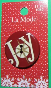 La MODE 1&3/8" VERBAL "JOY" PLASTIC 2-HOLE CHRISTMAS NOVELTY BUTTON NOS-V191 - Picture 1 of 3