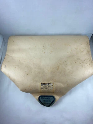 Rollo de palabras estilo piano vintage #13075 April Showers Fox Trot tocado a mano Foto 1 de 4